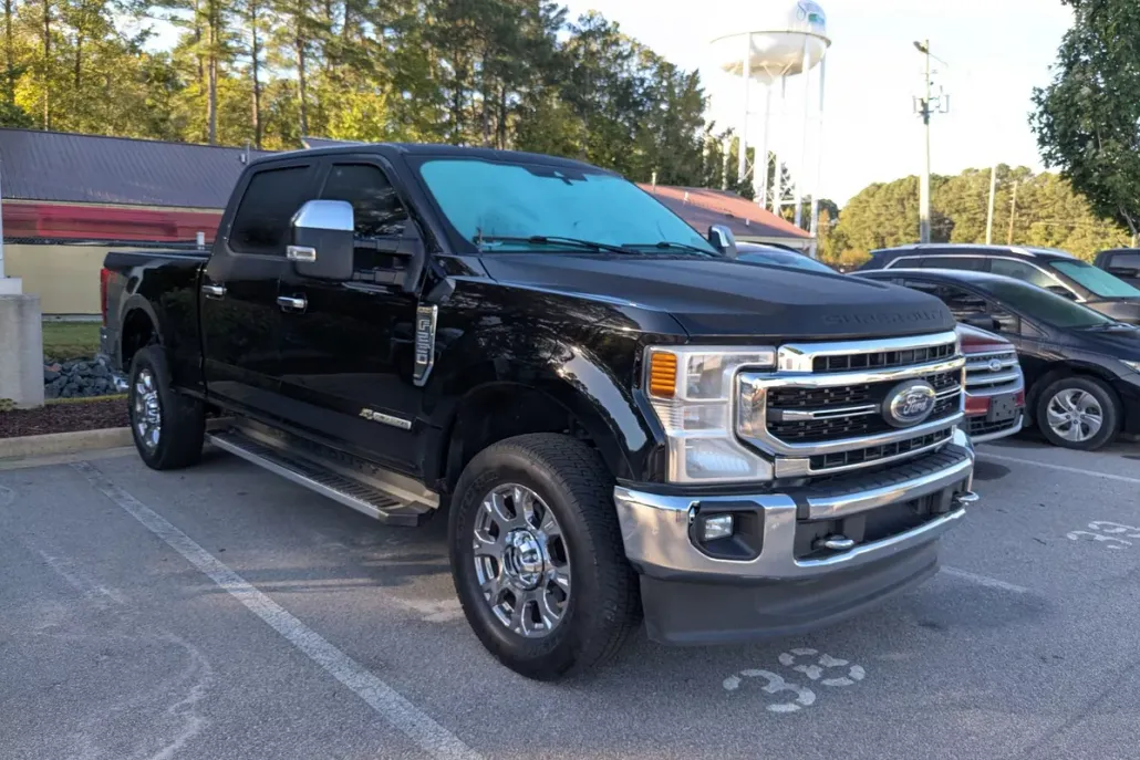 2022 Ford F-250 Lariat photo 1