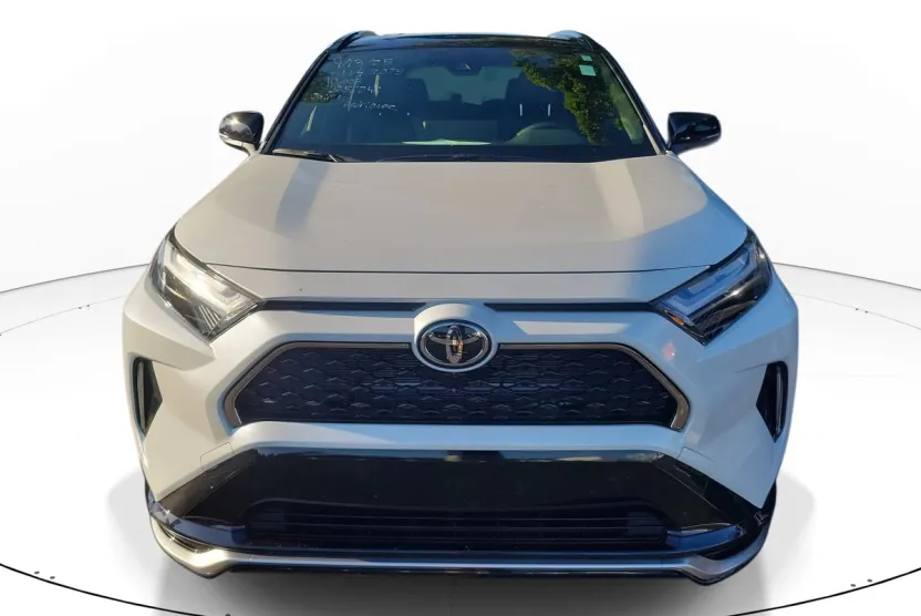 2025 Toyota RAV4 Hybrid XSE photo 1