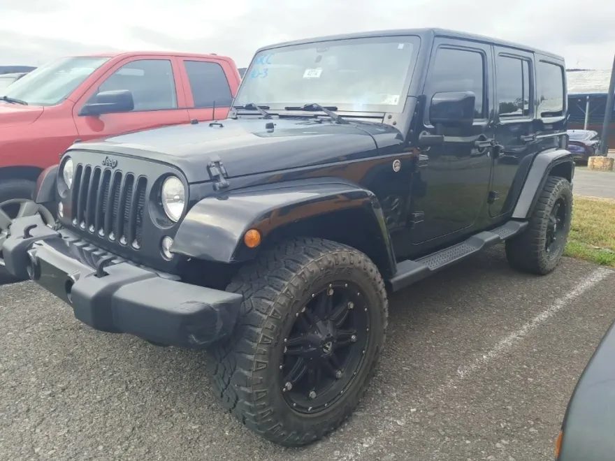2014 Jeep Wrangler Unlimited Altitude photo 1