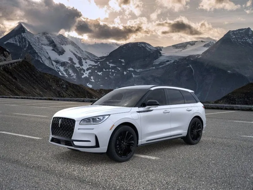 2025 Lincoln Corsair Grand Touring photo 1