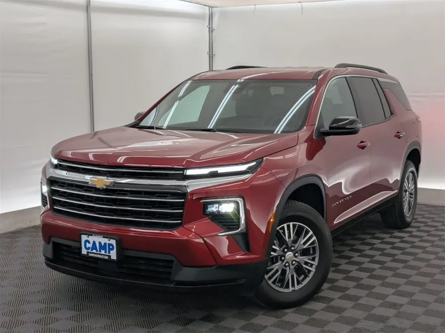 2025 Chevrolet Traverse photo 1