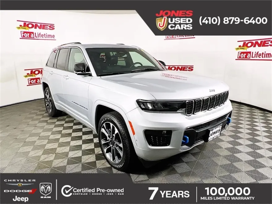 2023 Jeep Cherokee 4xe Overland photo 1
