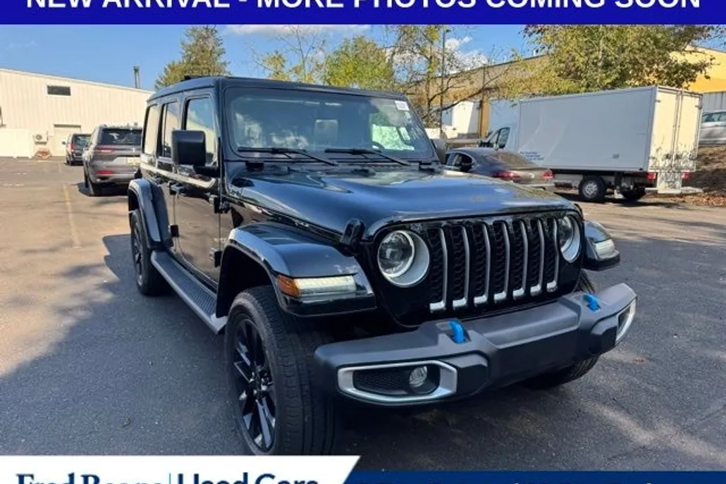 2023 Jeep Wrangler Sahara 4xe photo 1