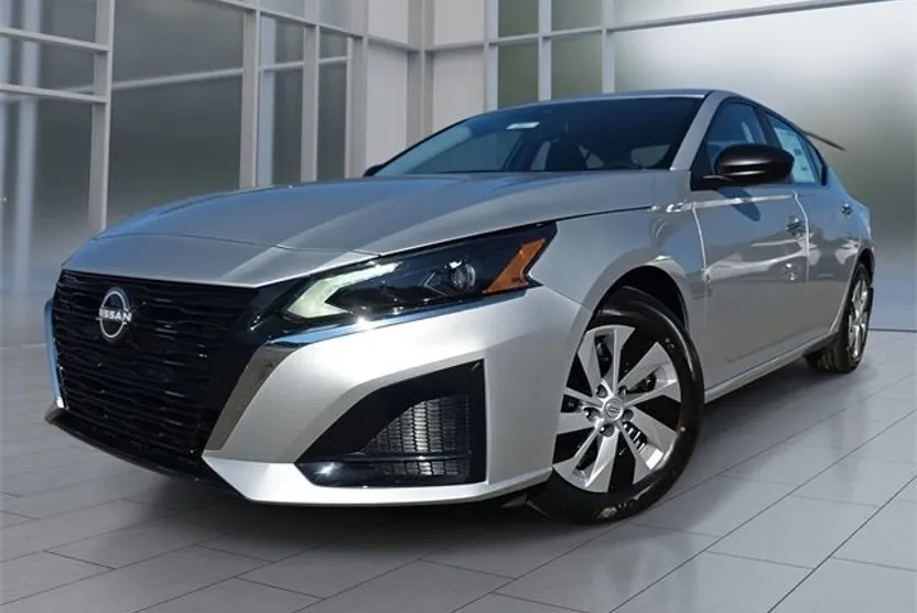 2025 Nissan Altima 2.5 S photo 1