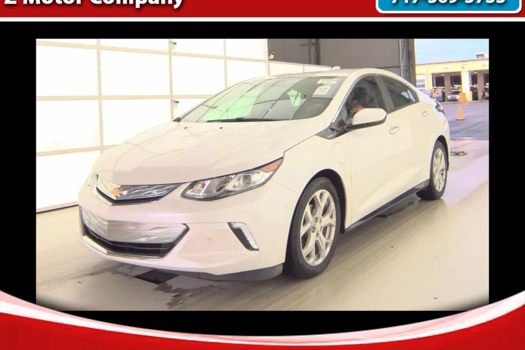 2018 Chevrolet Volt Premier photo 1