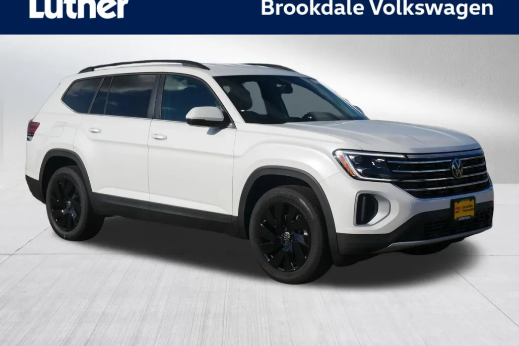 2026 Volkswagen Atlas SE Technology photo 1