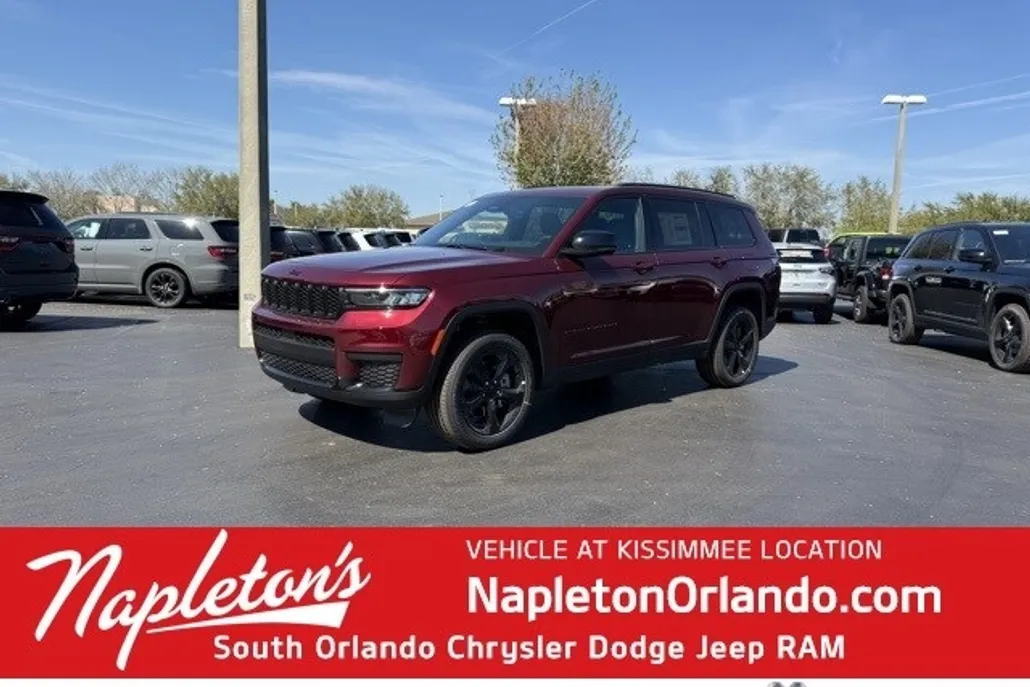 2025 Jeep Grand Cherokee Altitude photo 1