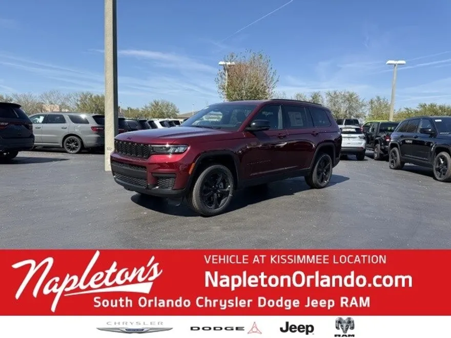 2025 Jeep Grand Cherokee Altitude photo 1