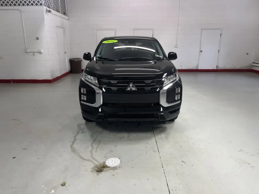 2024 Mitsubishi Outlander Sport ES LE SE photo 1