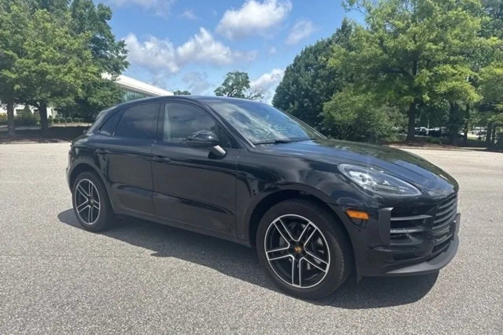 2021 Porsche Macan S photo 1