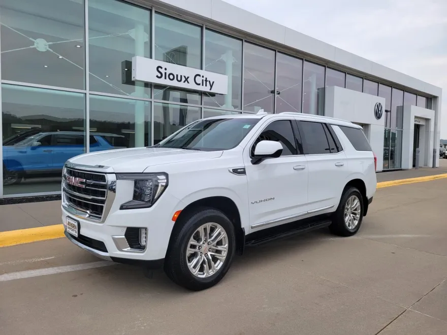 2023 Gmc Yukon SLT photo 1