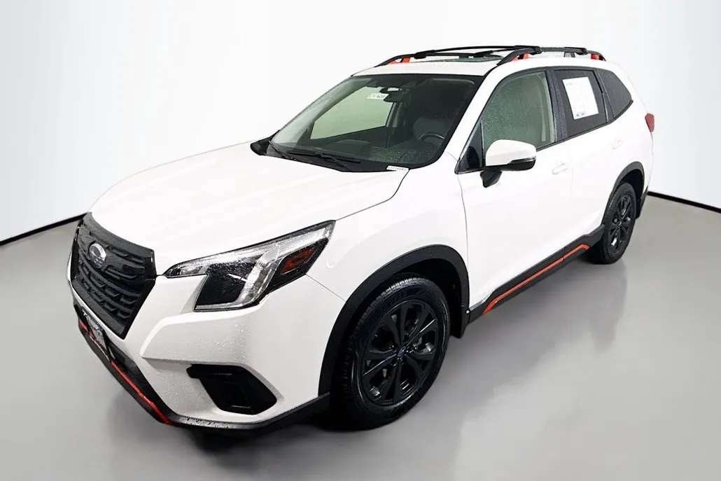 2022 Subaru Forester Sport photo 1
