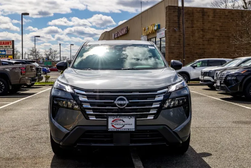 2025 Nissan Rogue S photo 1