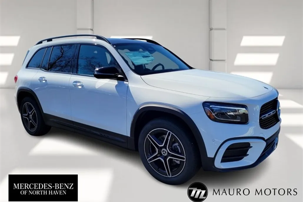 2025 Mercedes Benz GLB 250 4MATIC photo 1