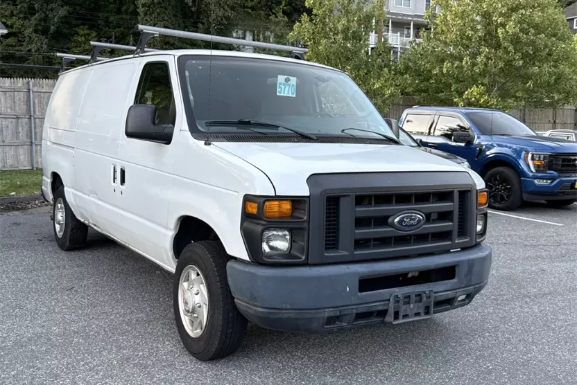2013 Ford E-150 photo 1