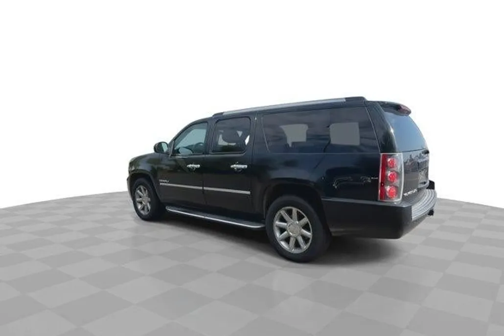 2012 Gmc Yukon XL 1500 Denali photo 1