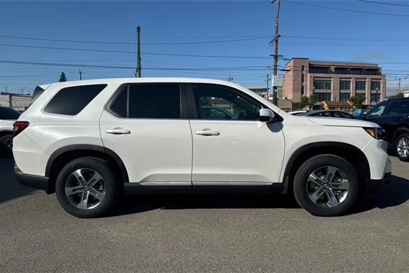 2025 Honda Pilot EX-L photo 1