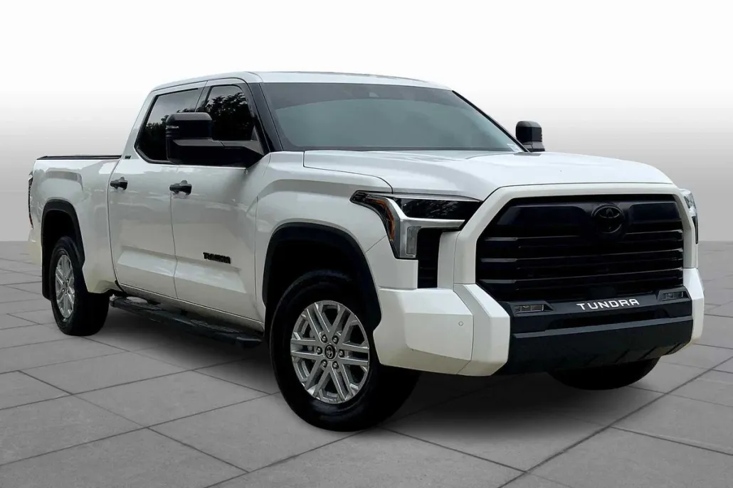 2022 Toyota Tundra SR5 CrewMax photo 1