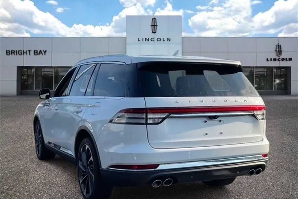 2021 Lincoln Aviator Reserve photo 1