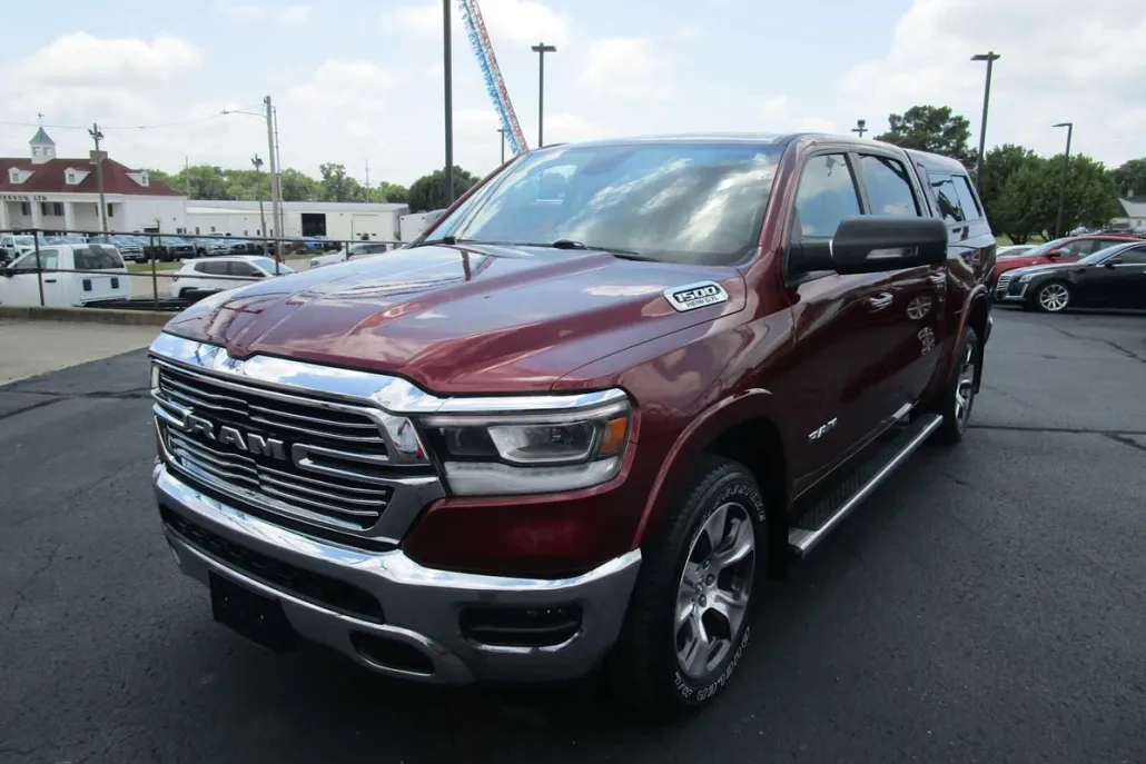 2019 Ram 1500 Laramie photo 1