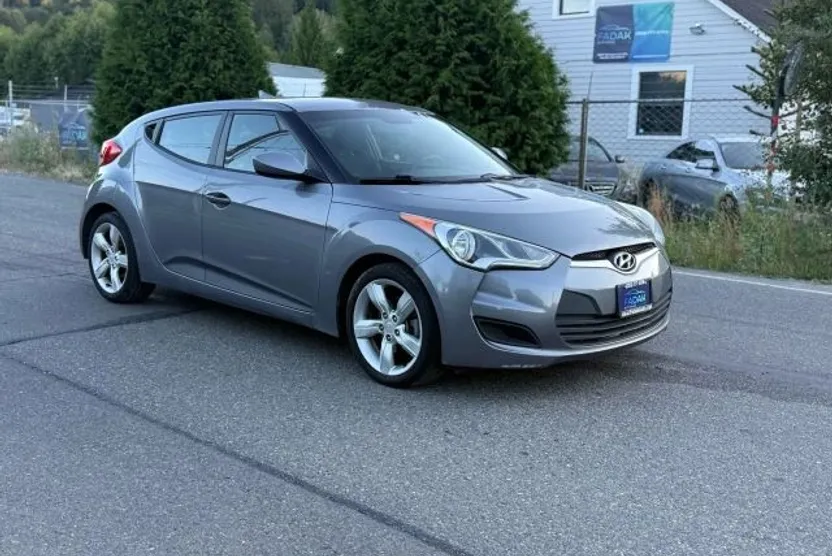 2015 Hyundai Veloster photo 1