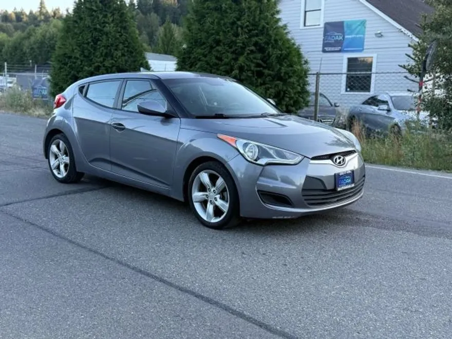 2015 Hyundai Veloster photo 1