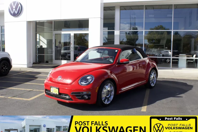 2019 Volkswagen Beetle Convertible photo 1