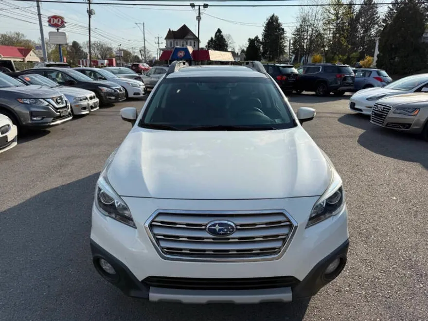 2015 Subaru Outback 2.5i Limited photo 1