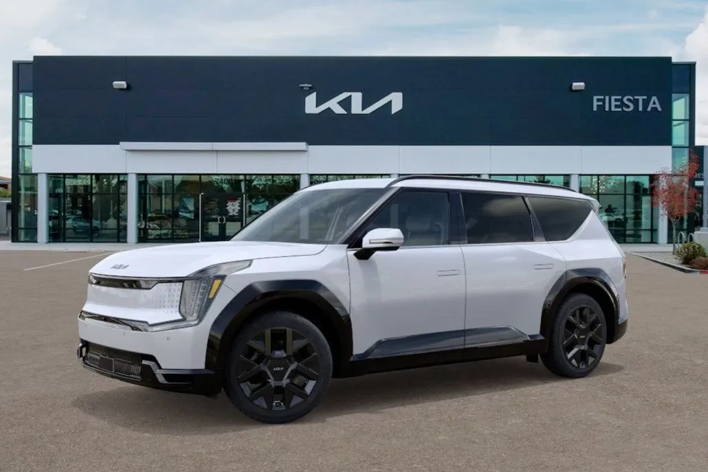 2026 Kia EV9 Land photo 1