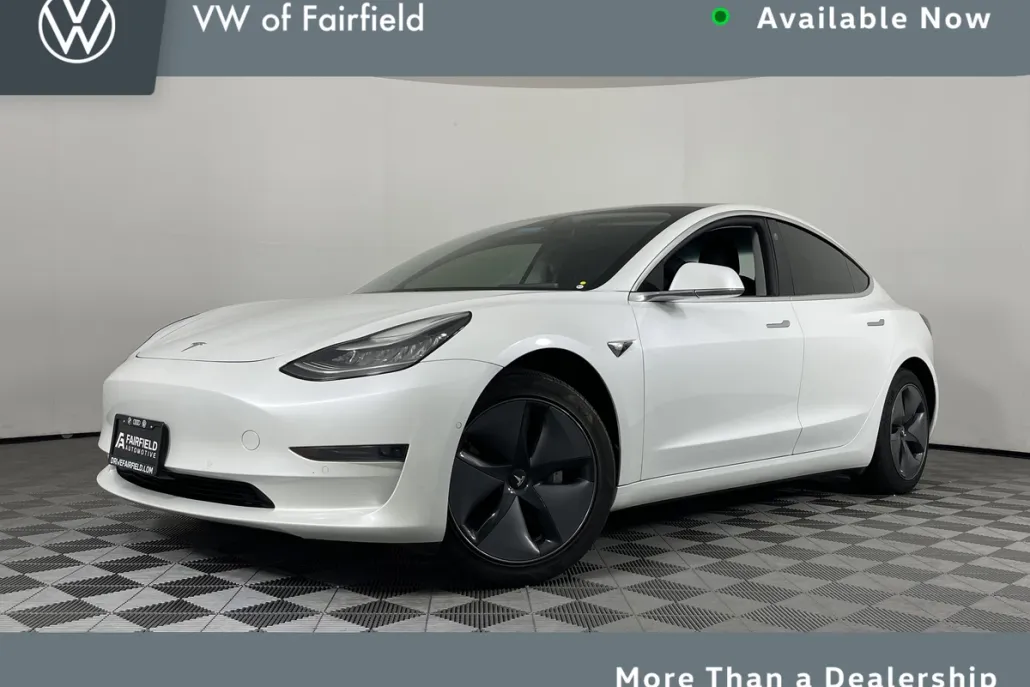2020 Tesla Model 3 Standard Range photo 1