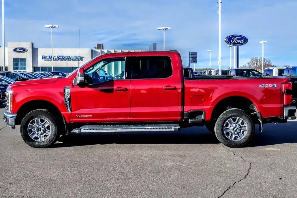 2023 Ford F-250 photo 1