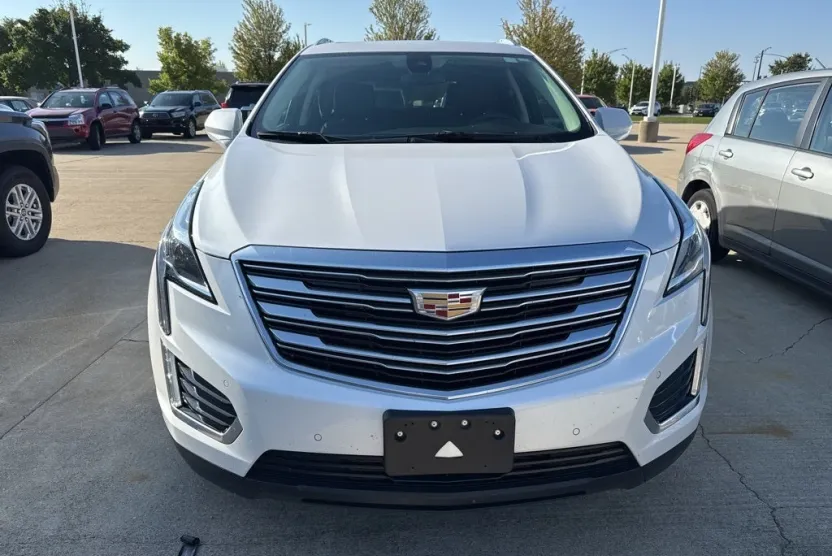 2017 Cadillac XT5 Premium Luxury photo 1