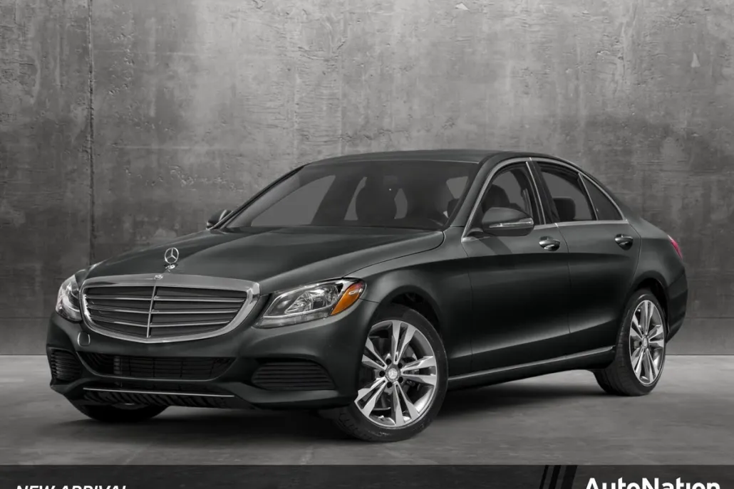 2017 Mercedes Benz C 300 4MATIC Sedan photo 1