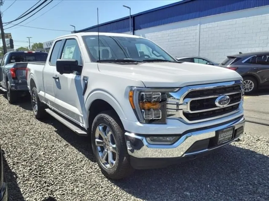 2023 Ford F-150 XLT photo 1