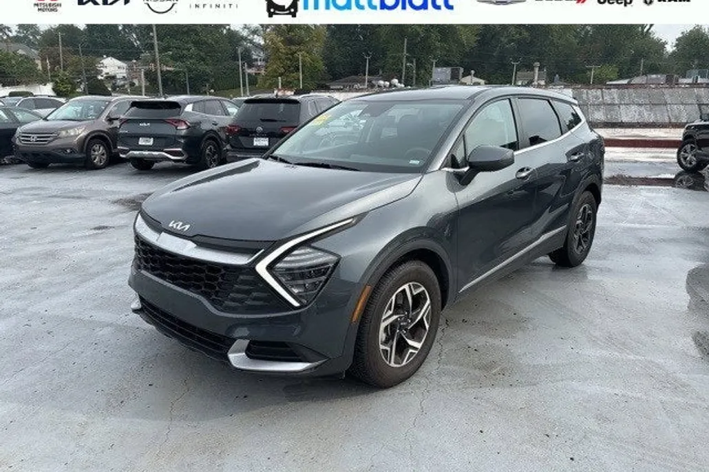 2024 Kia Sportage LX photo 1