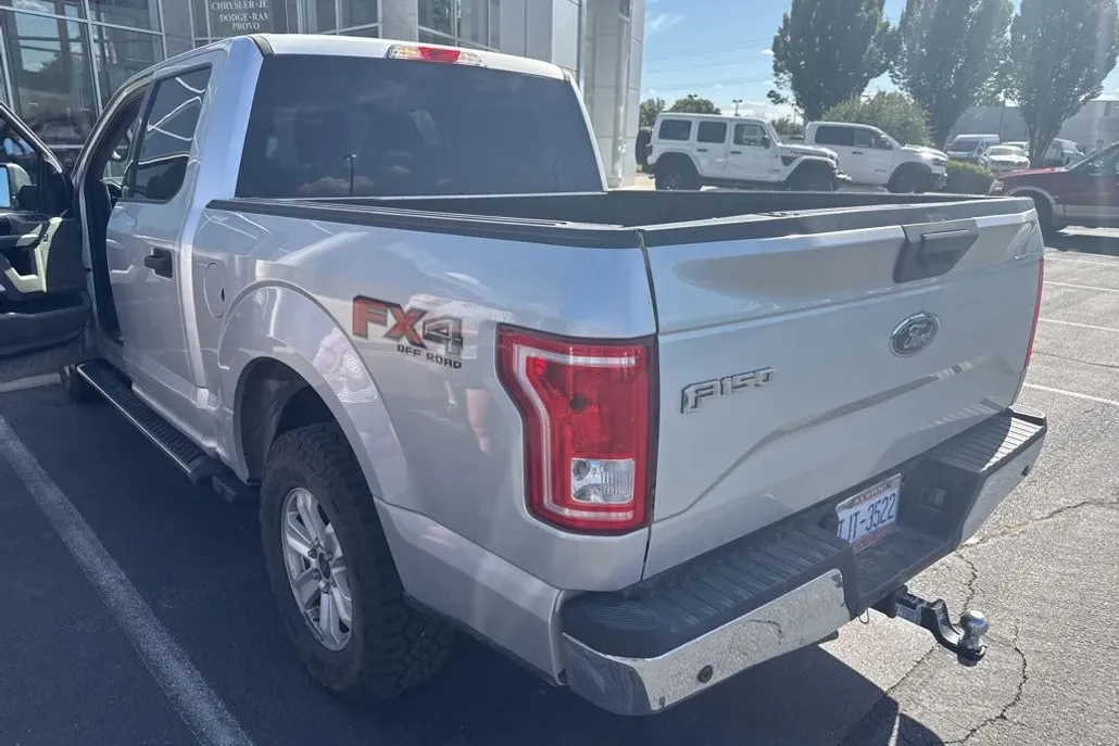 2015 Ford F-150 Lariat photo 1