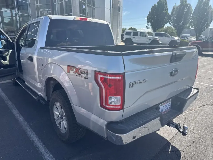 2015 Ford F-150 Lariat photo 1
