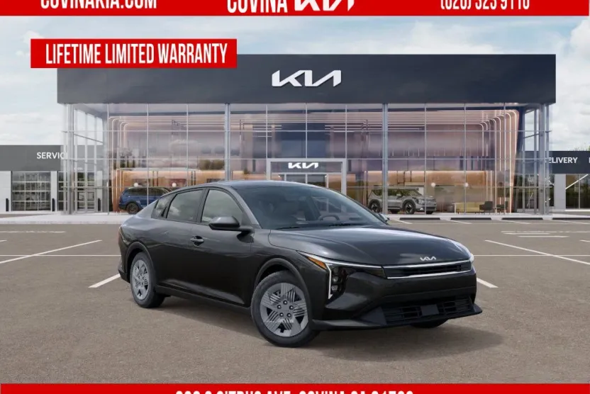 2025 Kia K4 LX photo 1