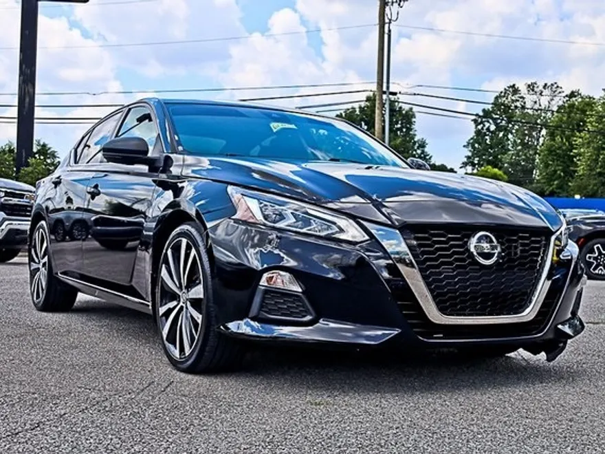 2021 Nissan Altima 2.5 SR photo 1