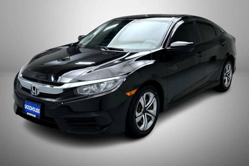 2017 Honda Civic LX photo 1