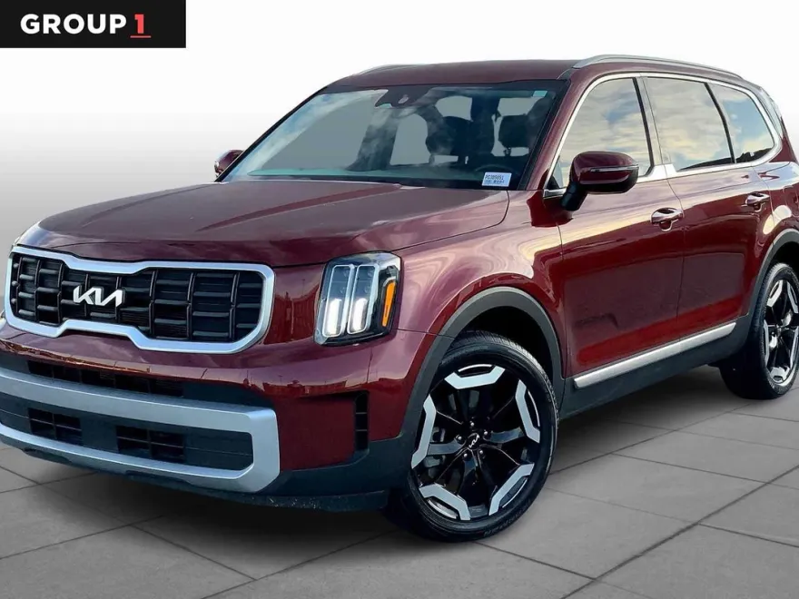 2023 Kia Telluride S photo 1