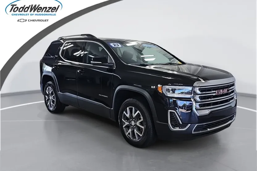 2023 Gmc Acadia SLE photo 1