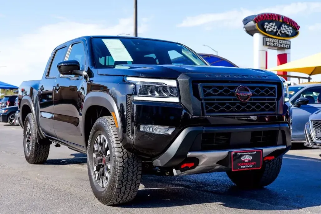 2024 Nissan Frontier PRO-4X photo 1