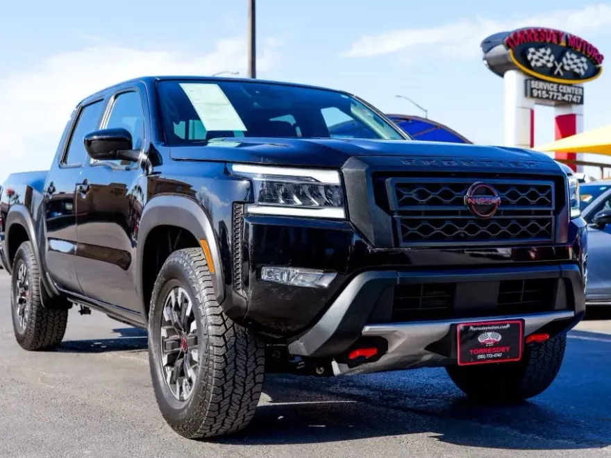 2024 Nissan Frontier PRO-4X photo 1