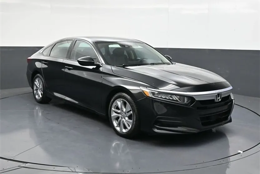 2019 Honda Accord LX photo 1