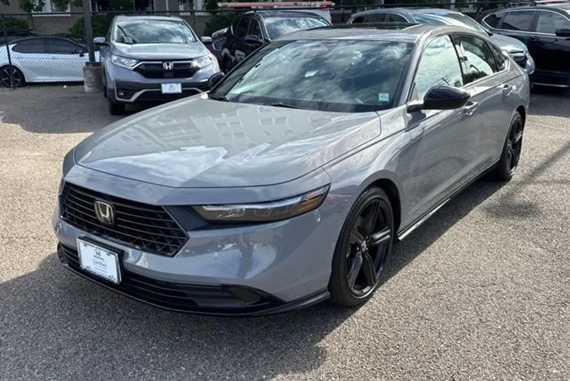 2024 Honda Accord Hybrid Sport-L photo 1