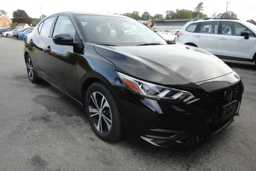 2022 Nissan Sentra SV photo 1