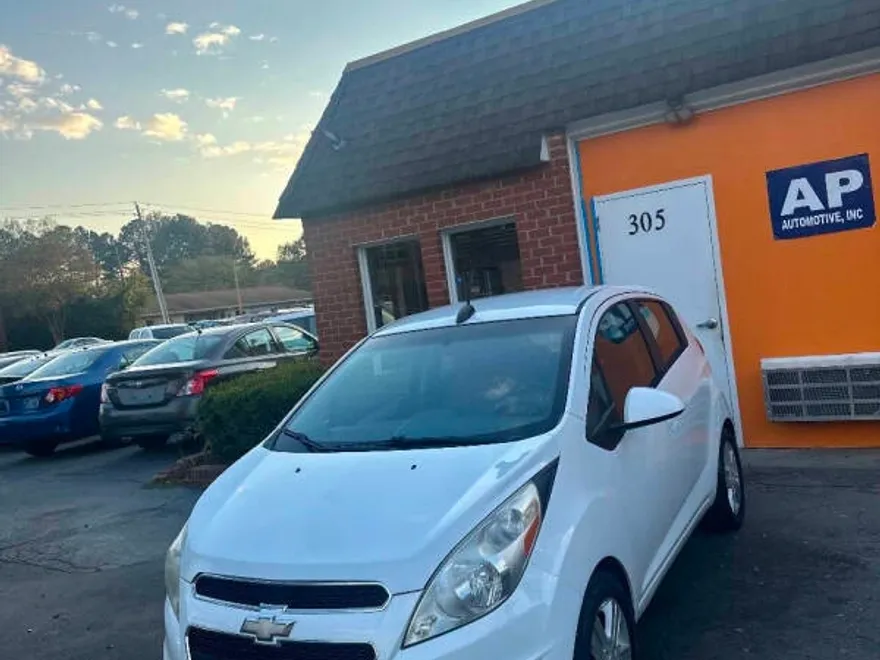 2015 Chevrolet Spark 1LT photo 1