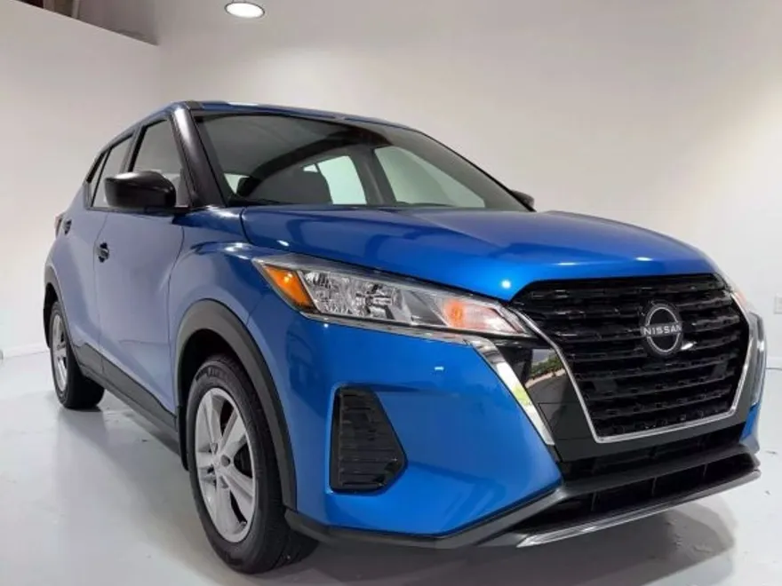 2024 Nissan Kicks S photo 1