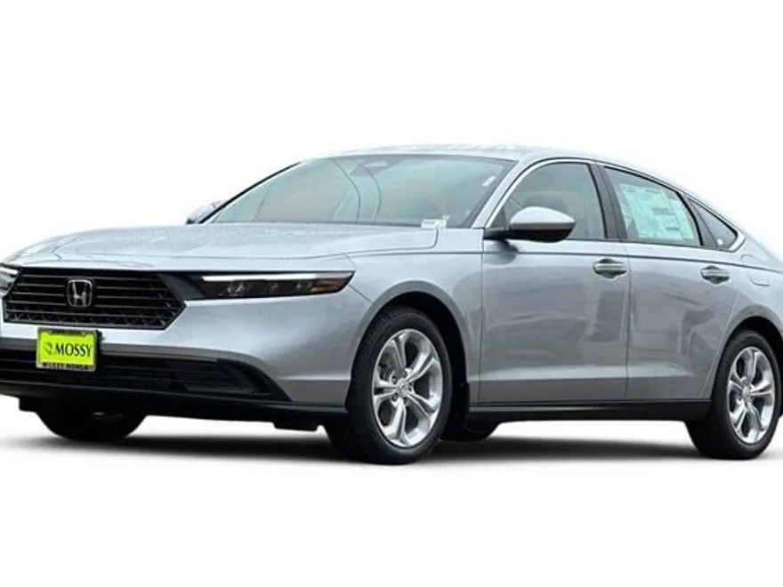 2025 Honda Accord LX photo 1